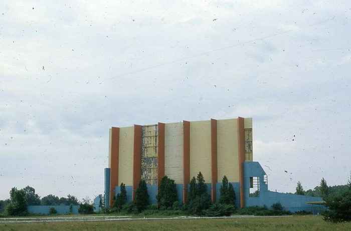 Vista Drive-In Theatre - Vista 7-1982 (newer photo)